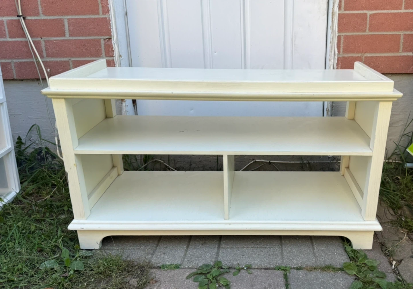 Off-White Wood Entryway Storage Bench / Low TV Stand - photo 2