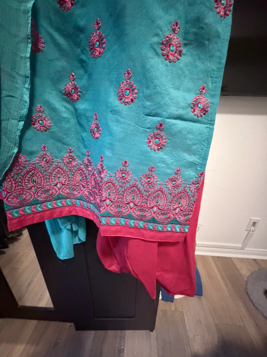 Teal and Pink Embroidered Salwar Kameez - photo 3