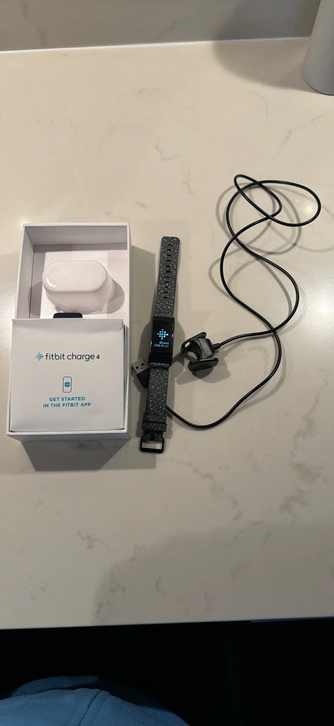 Fitbit Charge 4 Fitness Tracker - photo 3
