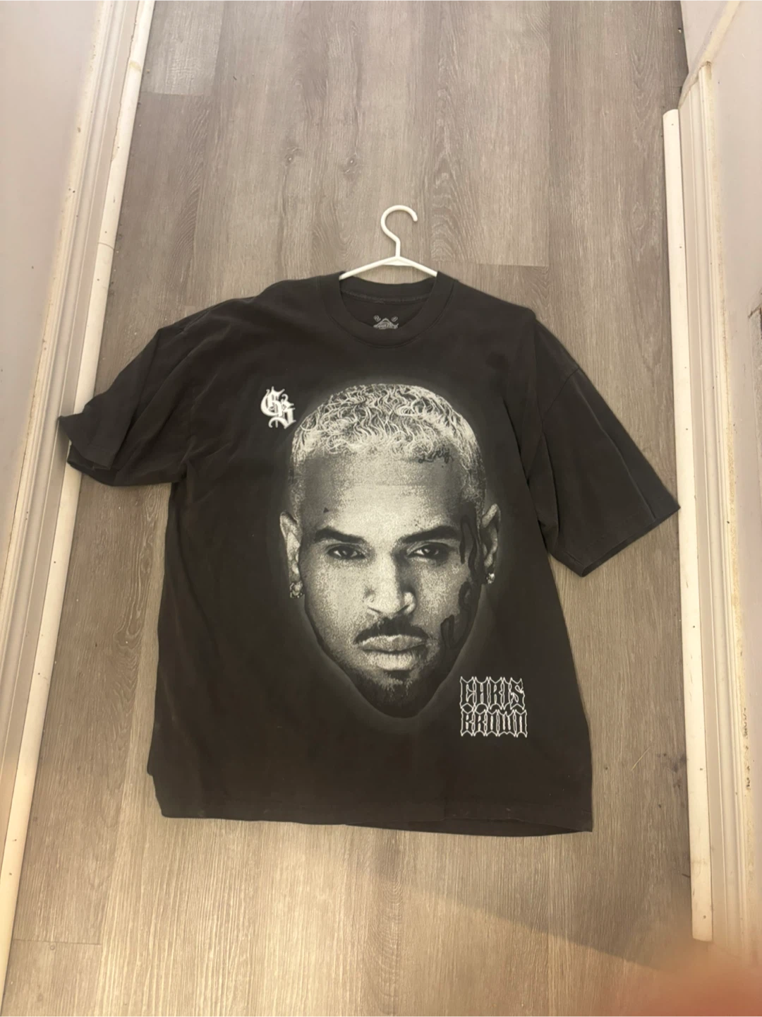 Chris brown breezy bowl shirt 2025 tour merch