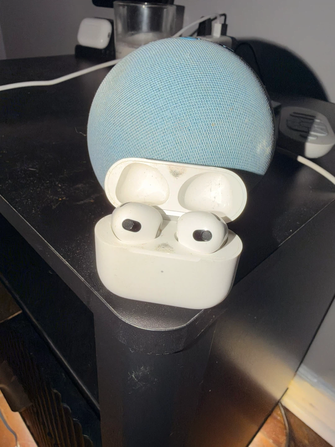 Apple AirPods 3rd Generation - photo 2