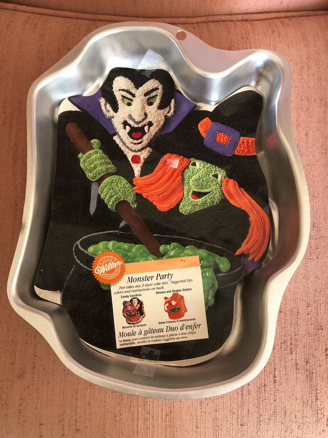 Halloween character baking pans - photo 4