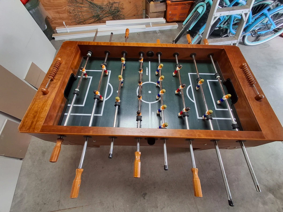 Harvard foosball table - photo 3