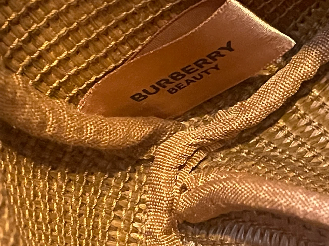 Burberry woven tote in warm brown NWT - photo 5