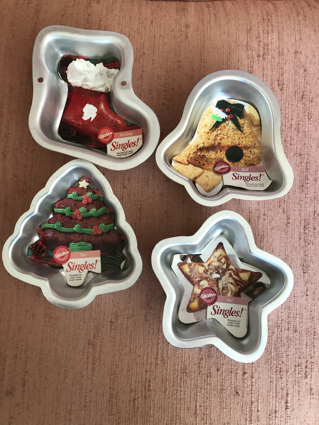 Christmas individual character baking pans