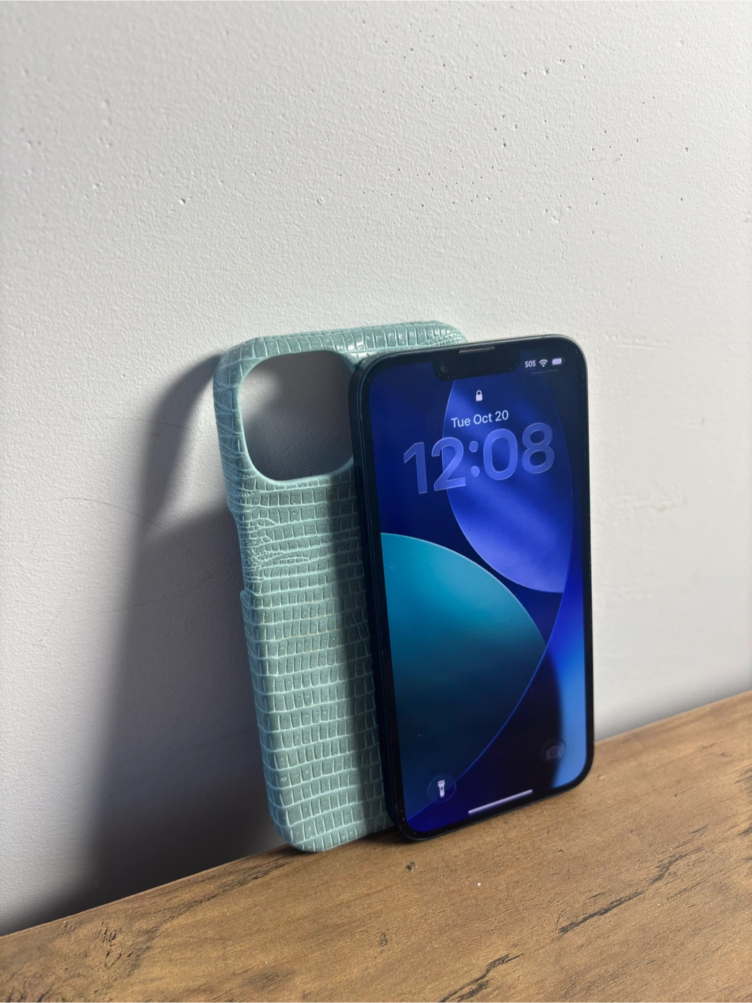 iPhone 14 (128GB) Midnight Blue + Case - Limited Time!