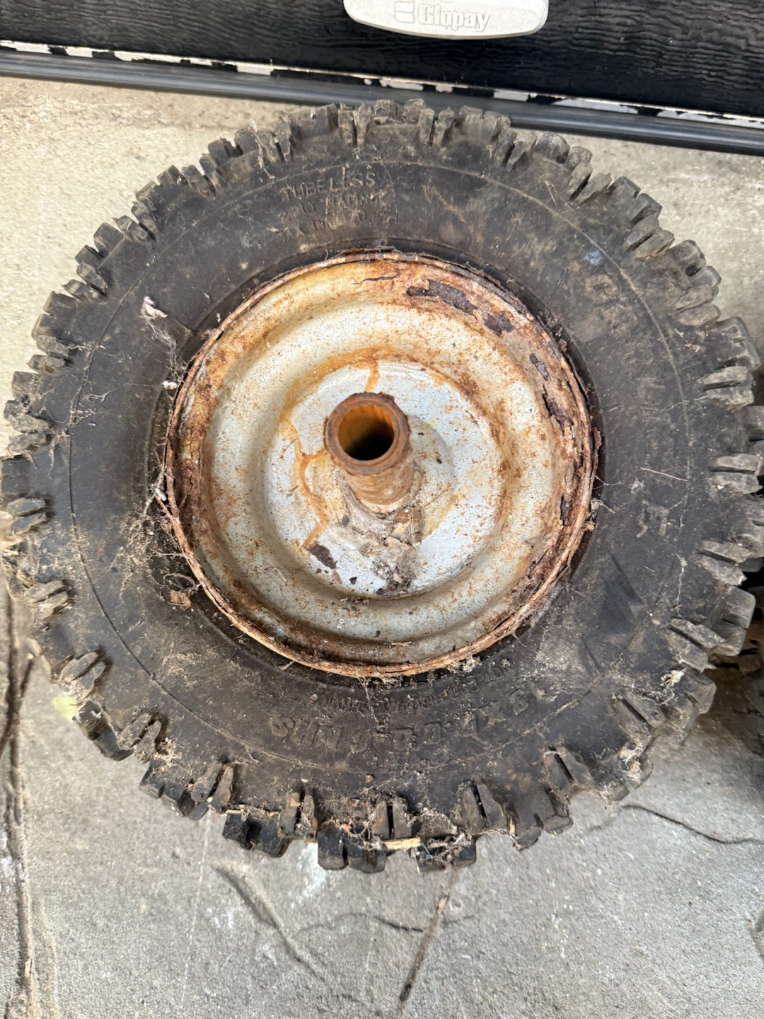 Snowblower wheels - photo 4
