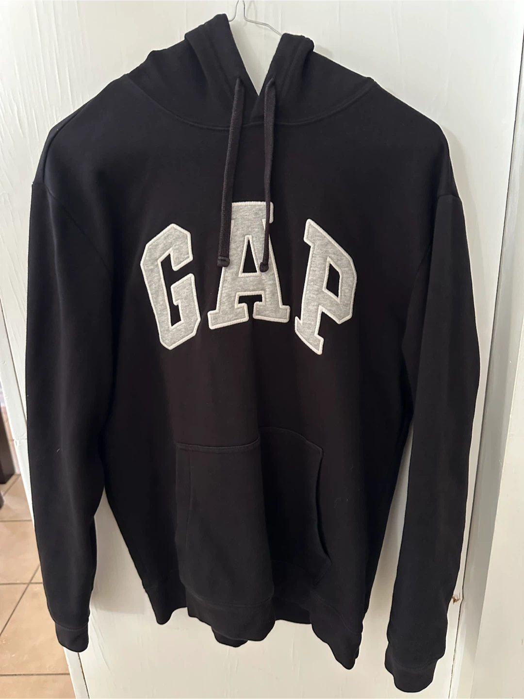 Black Gap Hoodie - Size Medium