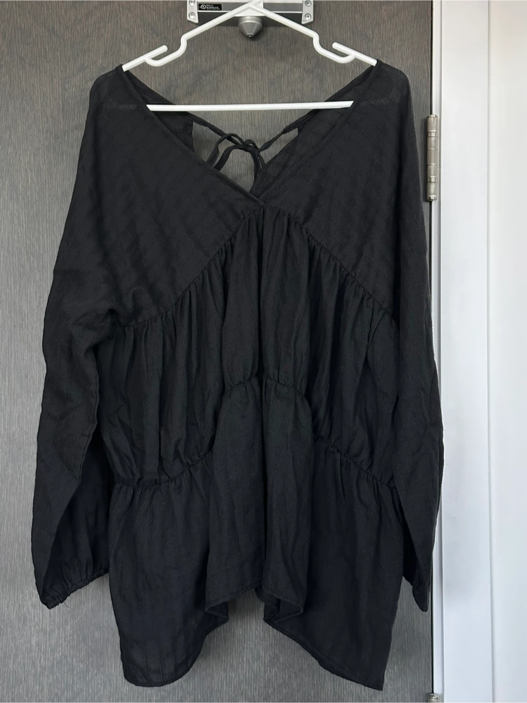 Black Long Sleeve Tie-Back Blouse