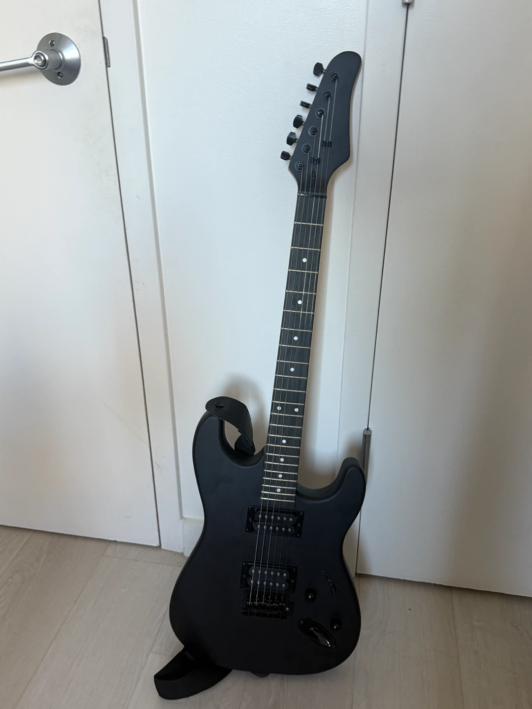 Matte Black Electric Guitar with Gig Bag