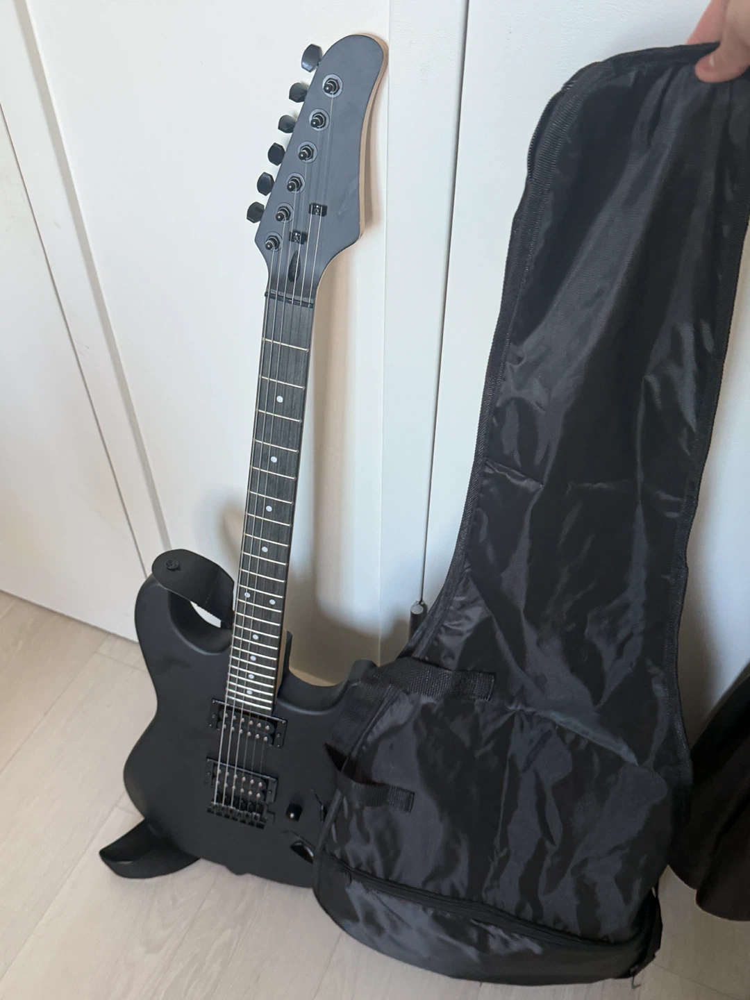 Matte Black Electric Guitar with Gig Bag - photo 2