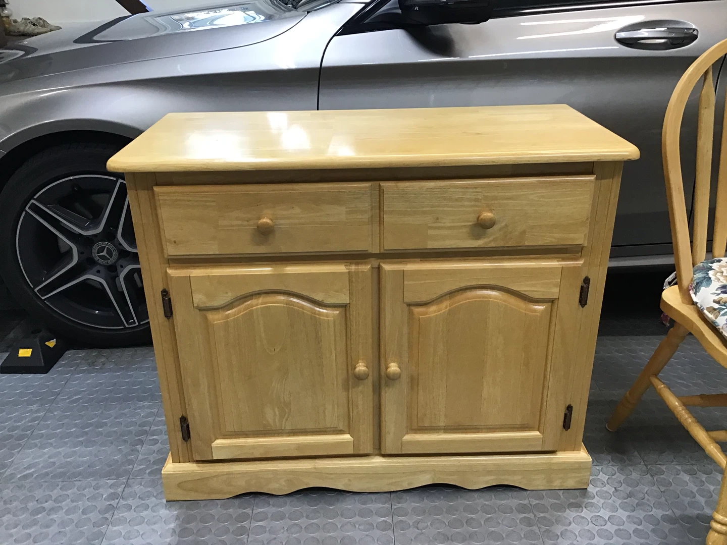Kitchen Table and Hutch