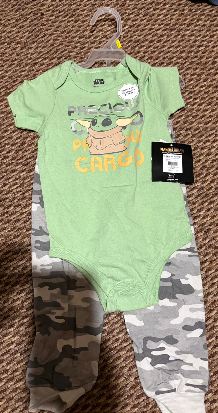 Star Wars Mandalorian Baby Outfit ~ Size 18 -24 Months
