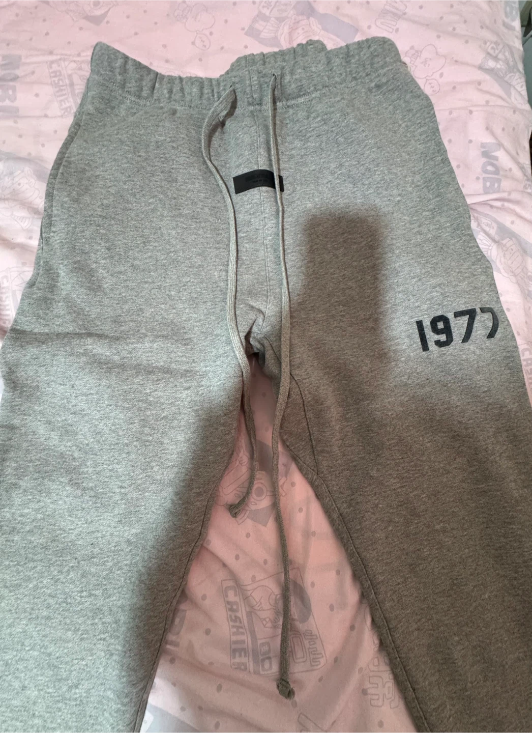Essentials 1977 sweatpants medium - photo 3