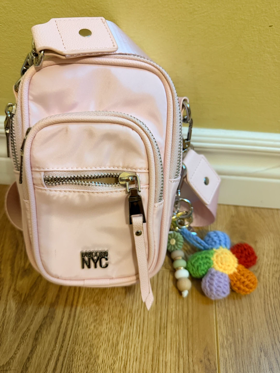 Madden NYC light pink crossbody bag
