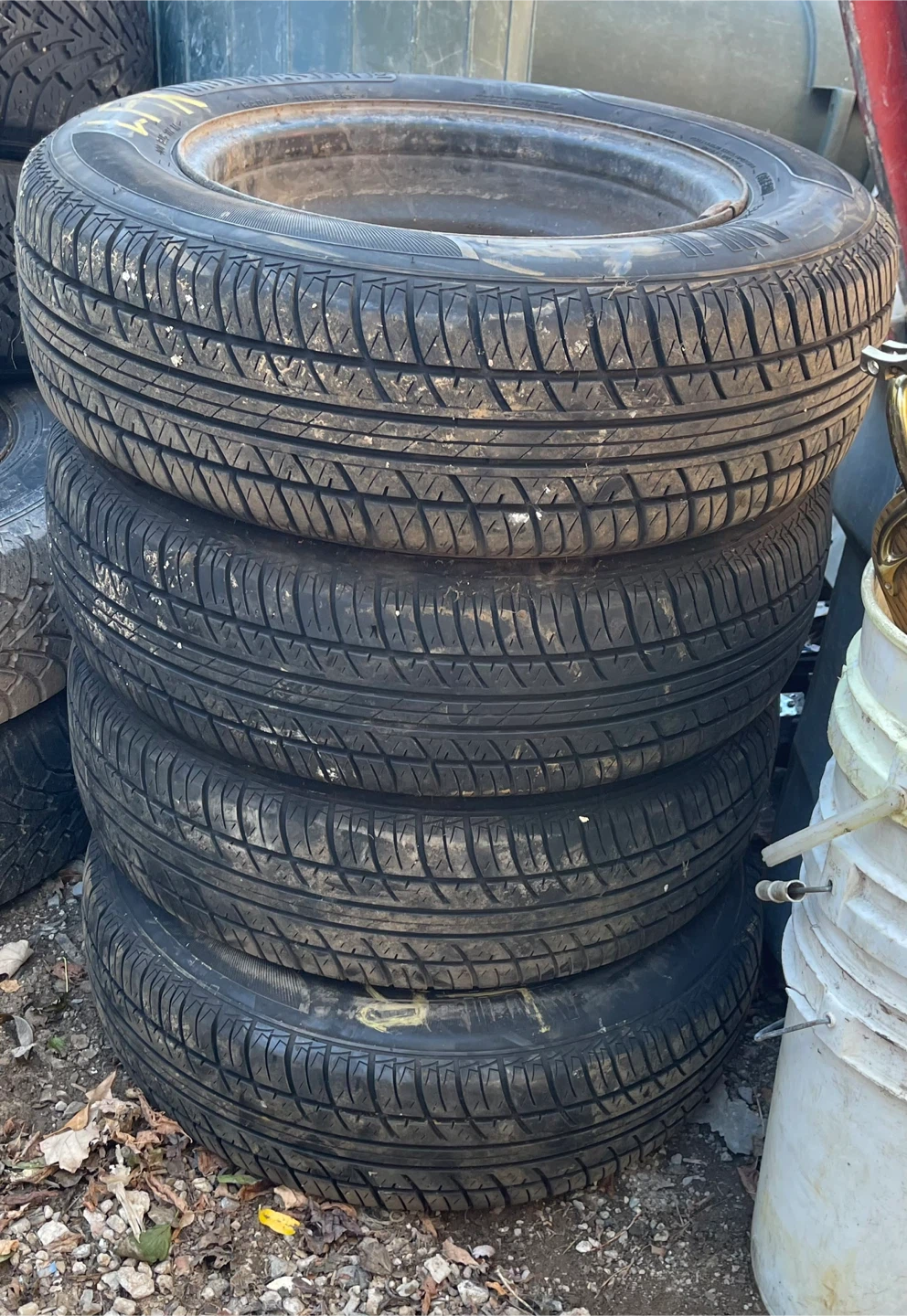 4 Motomaster AW II Tires 185/70R14