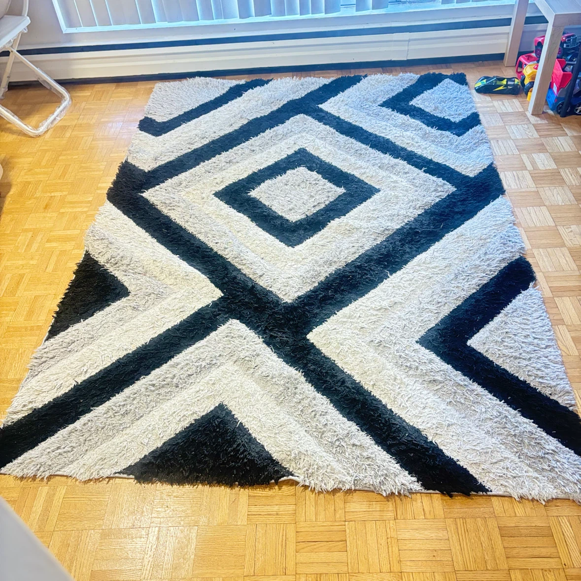 CRL Black and White Geometric Area Rug