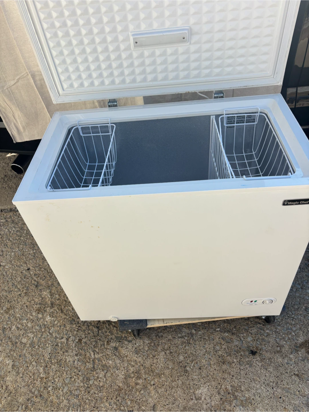 Chest Freezer 7 cu ft - photo 2