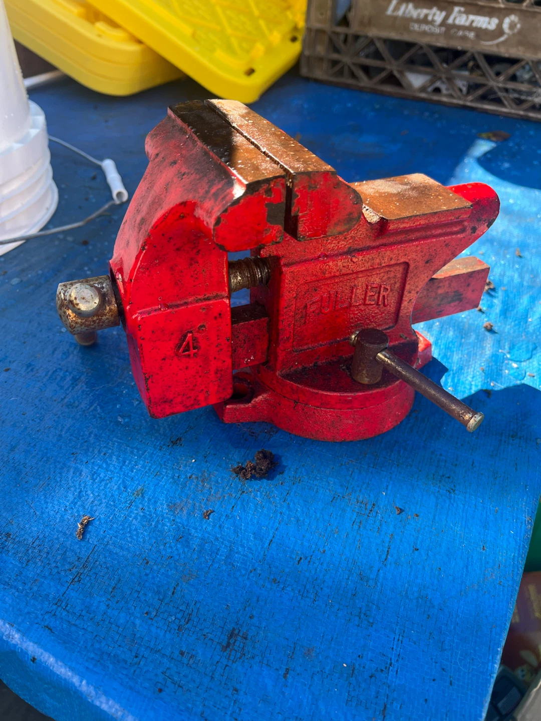 Fuller 4-Inch Bench Vise - photo 2