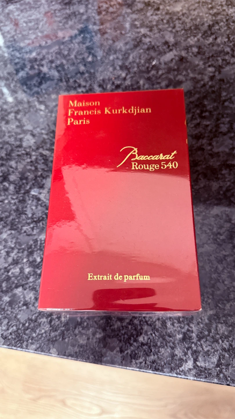 Maison Francis Kurkdjian Baccarat Rouge 540 Extrait de Parfum - photo 4