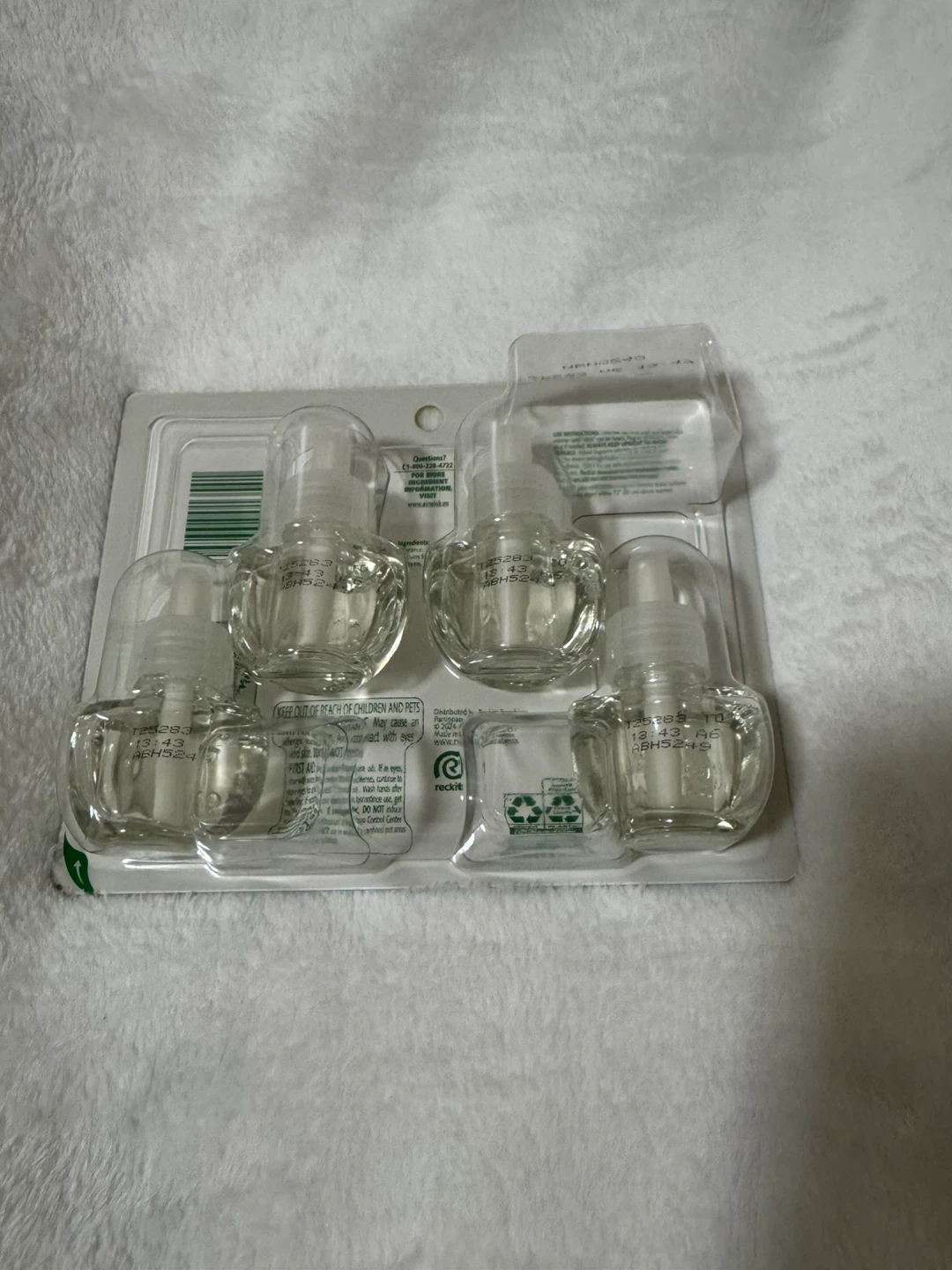 Air Wick Plug-In Warmer and 4 Refills - photo 3