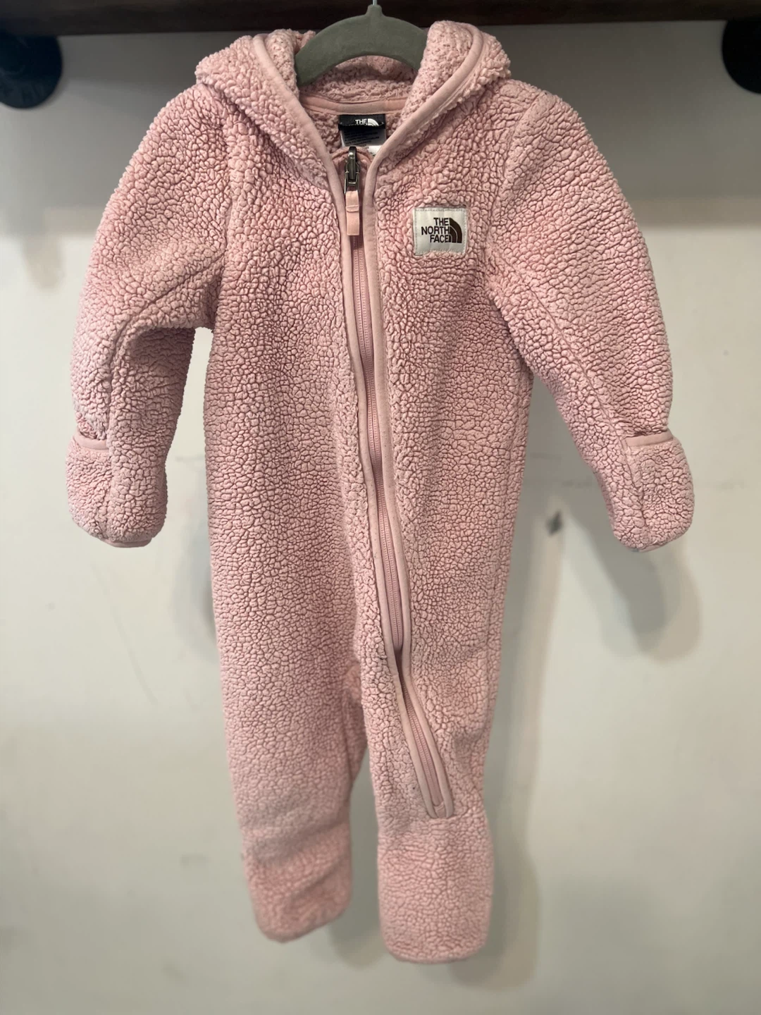 🩷 The North Face Baby Sherpa Fleece Bunting Snowsuit – 12–18M