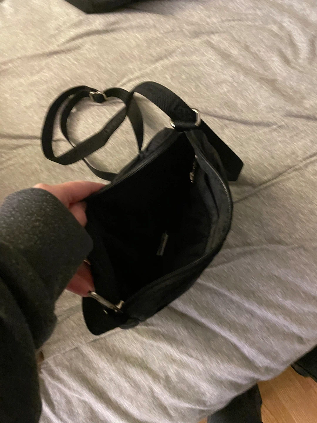 LeSportsac black crossbody bag - photo 4