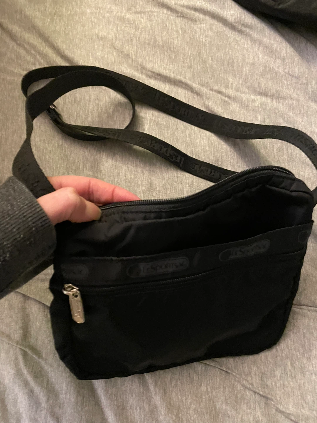 LeSportsac black crossbody bag - photo 5