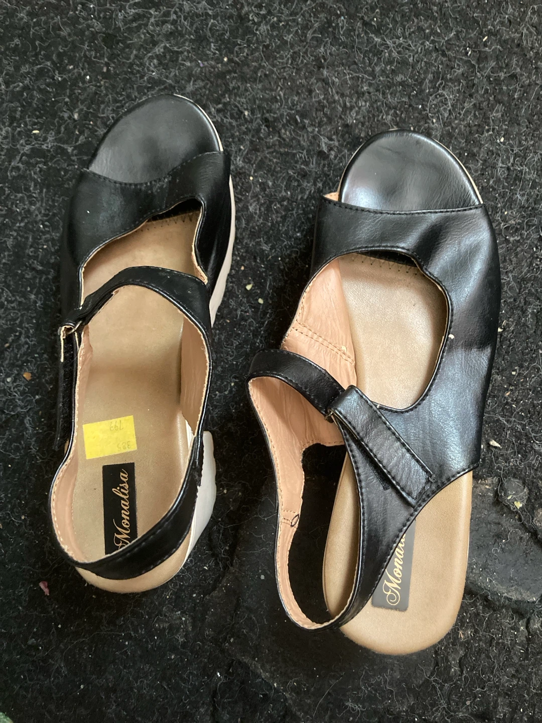 Monalisa Black Platform Sandals Size 6