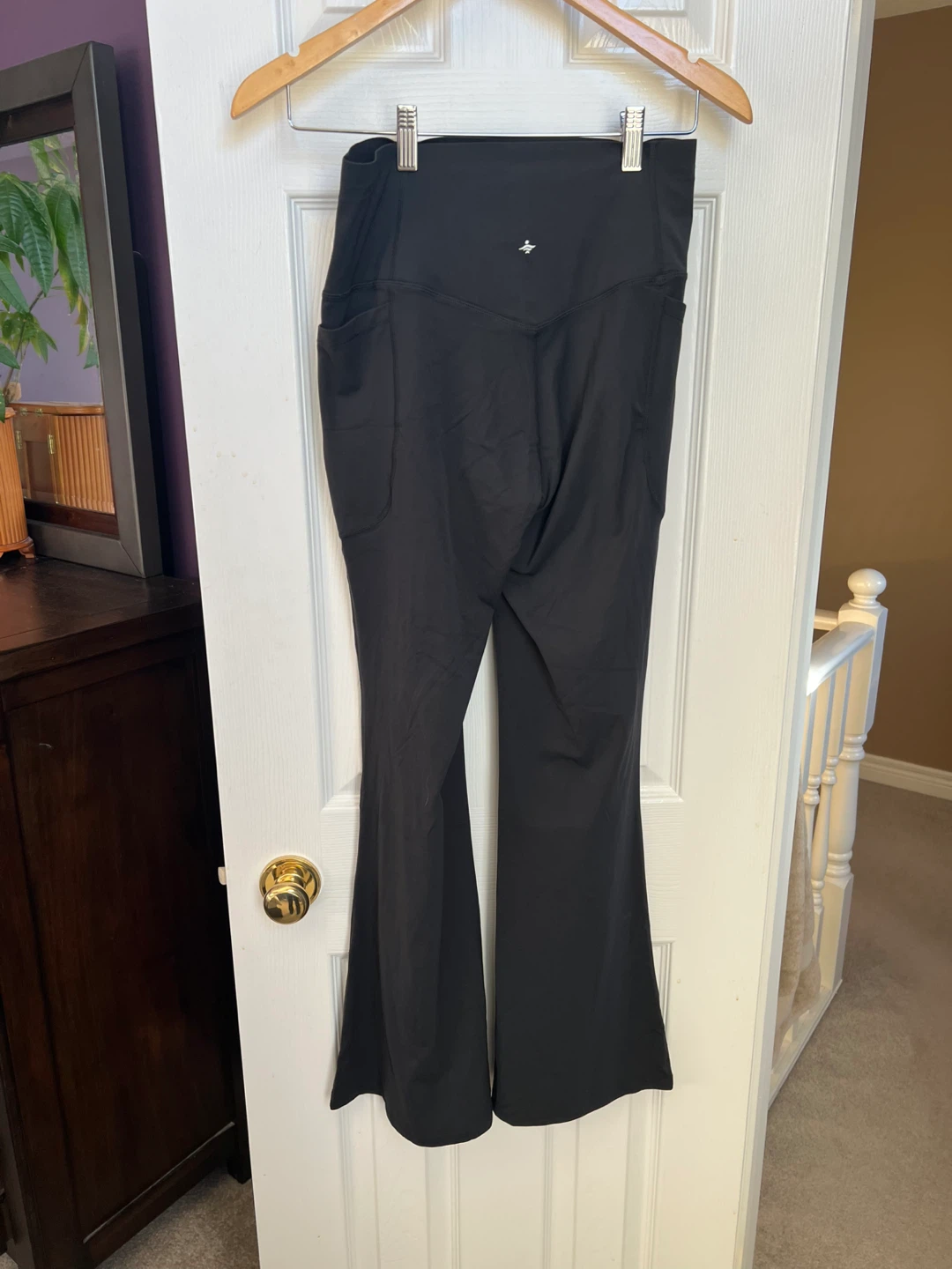 BNWT Halara High Waisted Flare Leggings size medium - photo 3