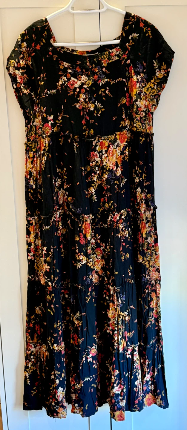 Natural Life Floral Maxi Dress Large