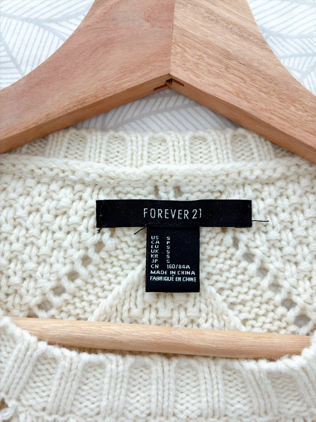 Forever 21 Cream Cable Knit Sweater Size Small - photo 3