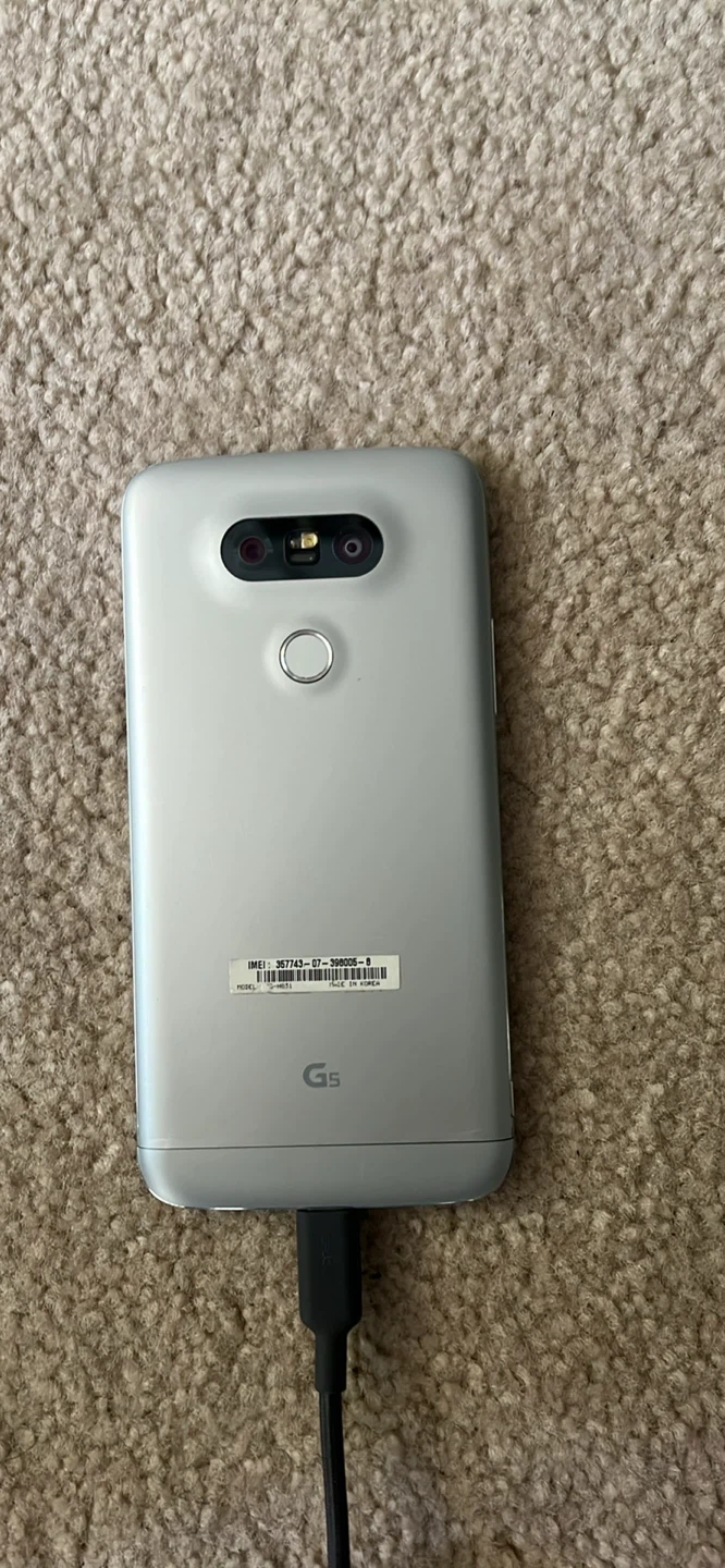 LG G5 Smartphone - photo 2