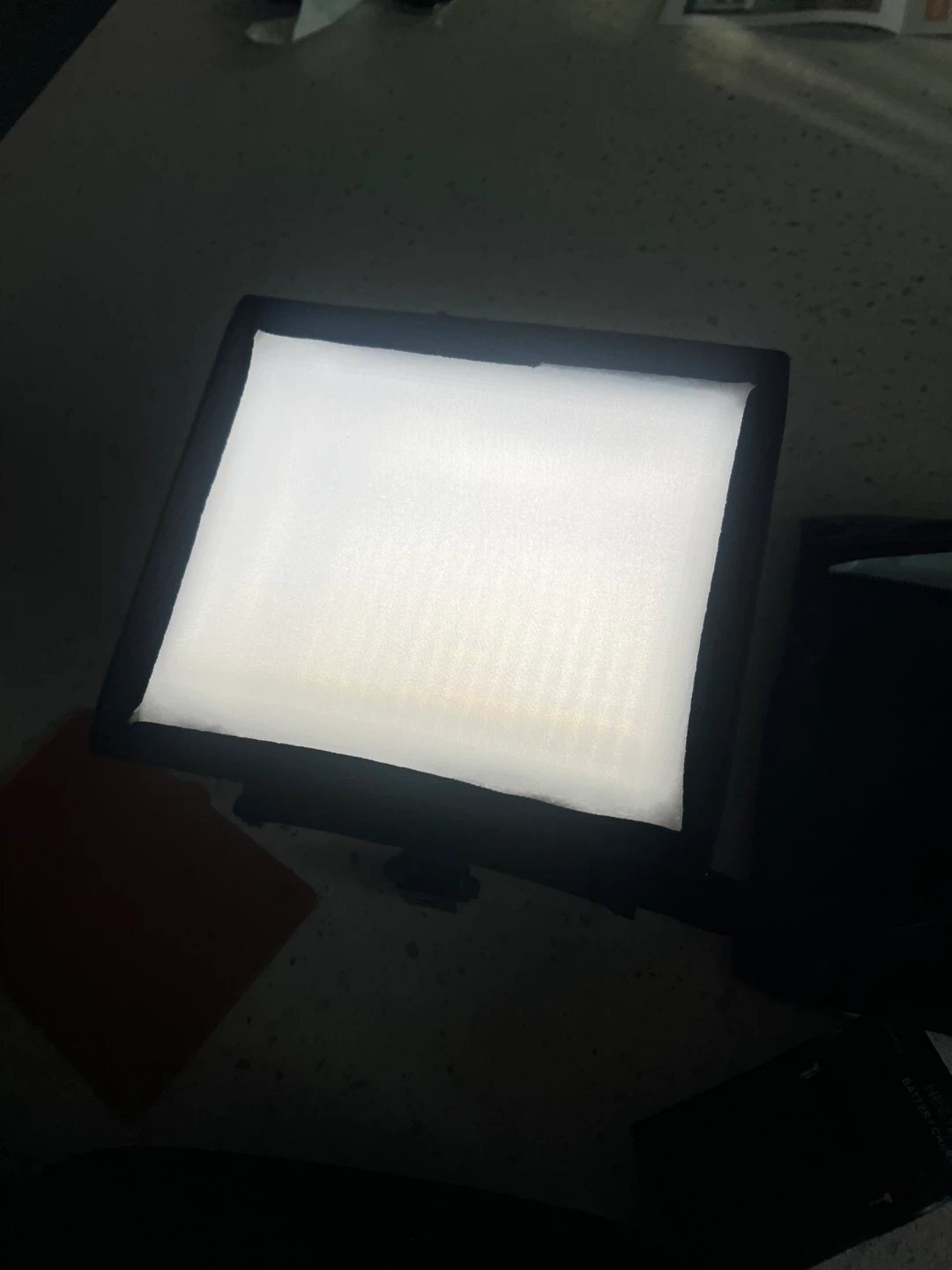 Neewer LED Video Light with Battery Charger - photo 3