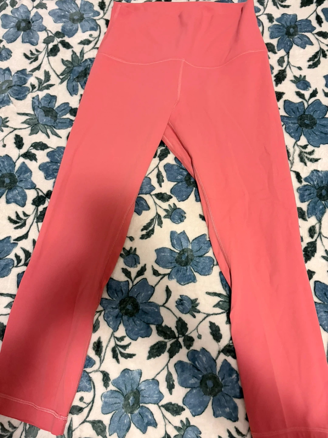 Lululemon Women's Coral Capri Leggings - photo 2