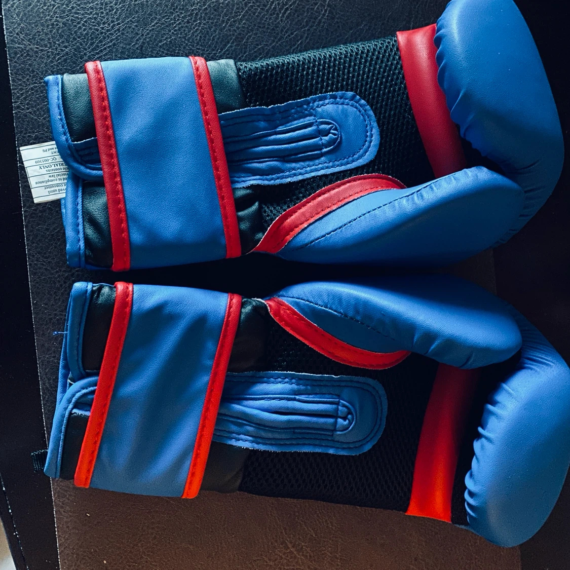 Everlast Prospect Youth Boxing Gloves - photo 2