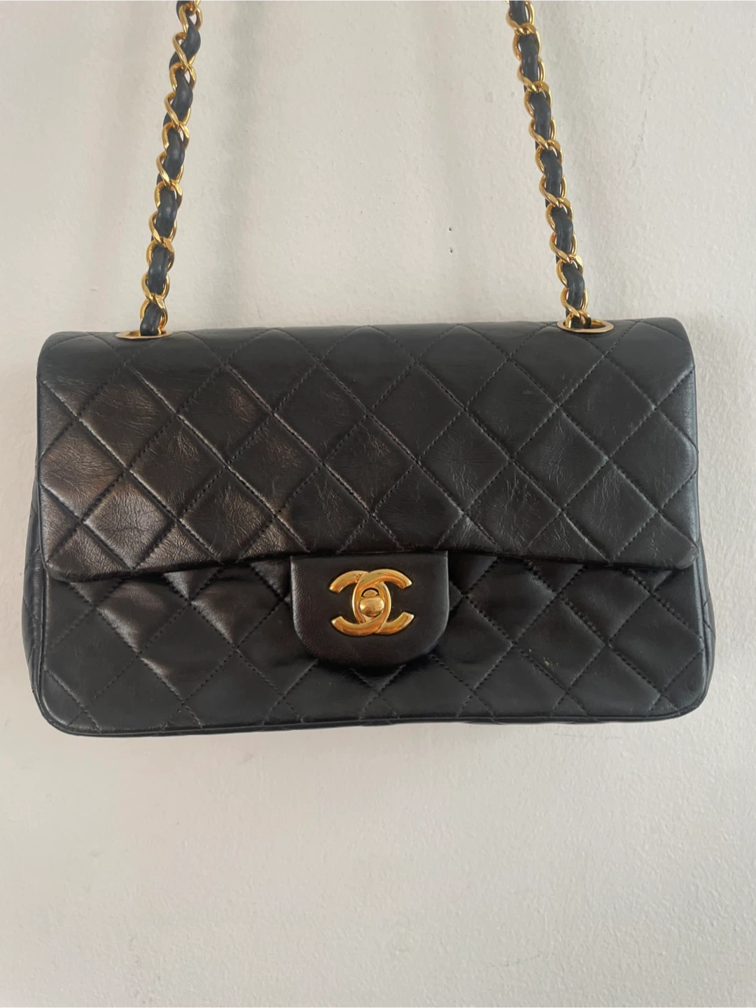 Chanel Classic Flap Bag Black - photo 2