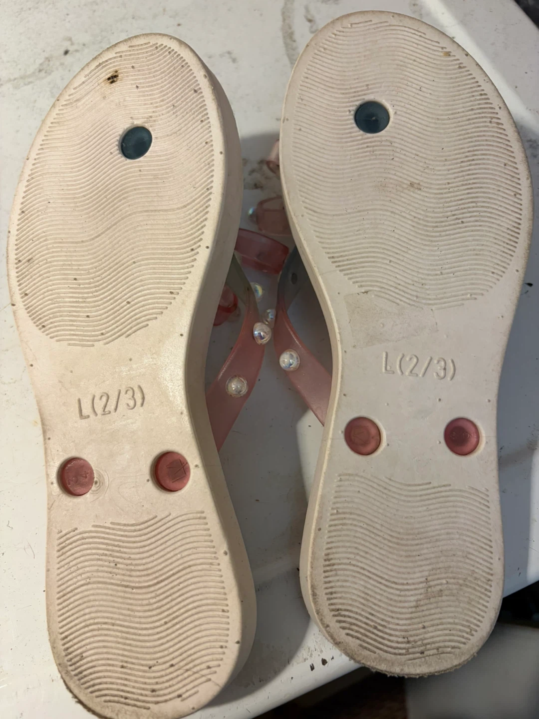 Bebe Girl Rainbow Flip Flops ~ Size 2/3 - photo 2