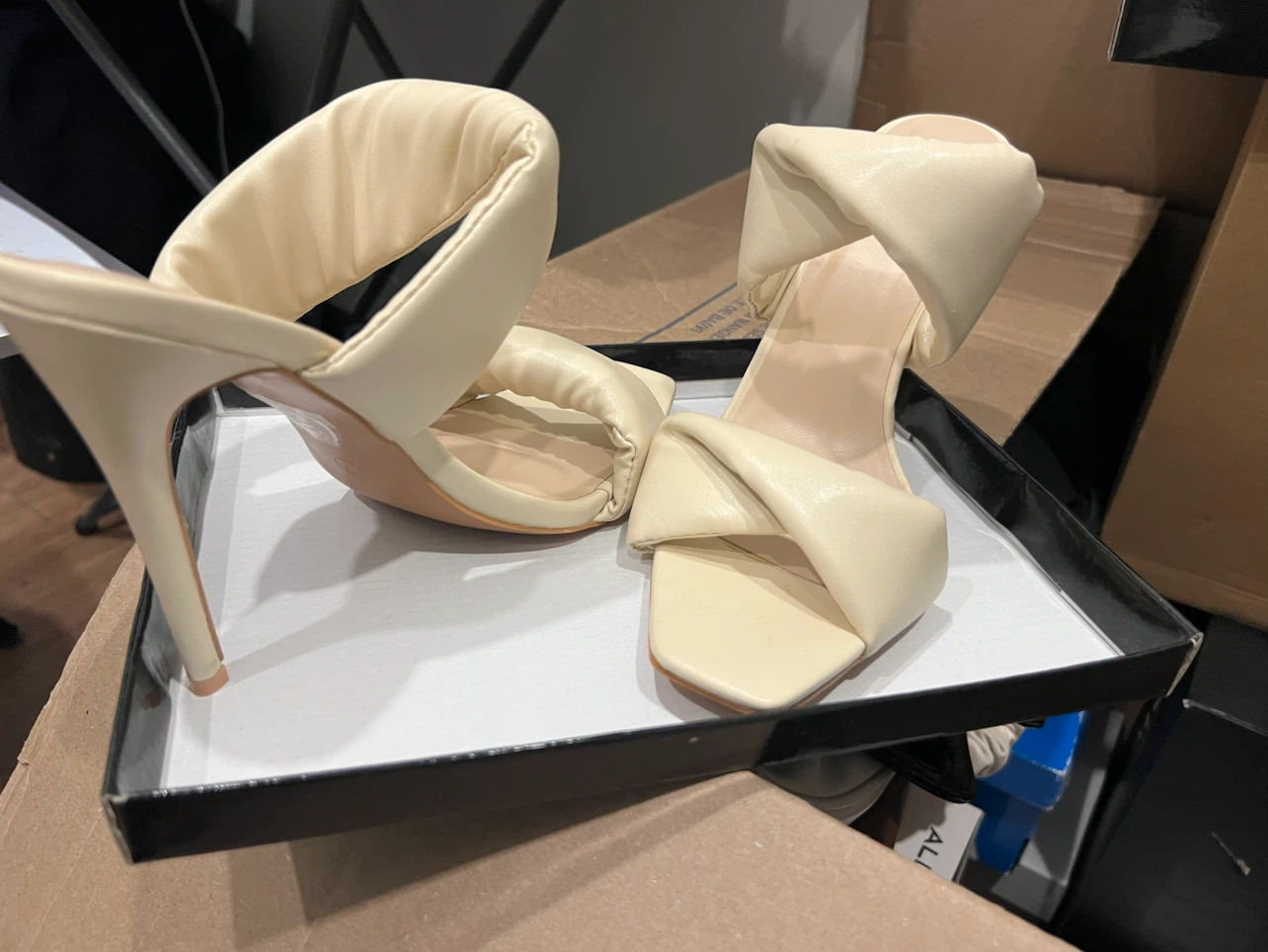 PRETTYLITTLETHING Padded High Heel Mules - US 9