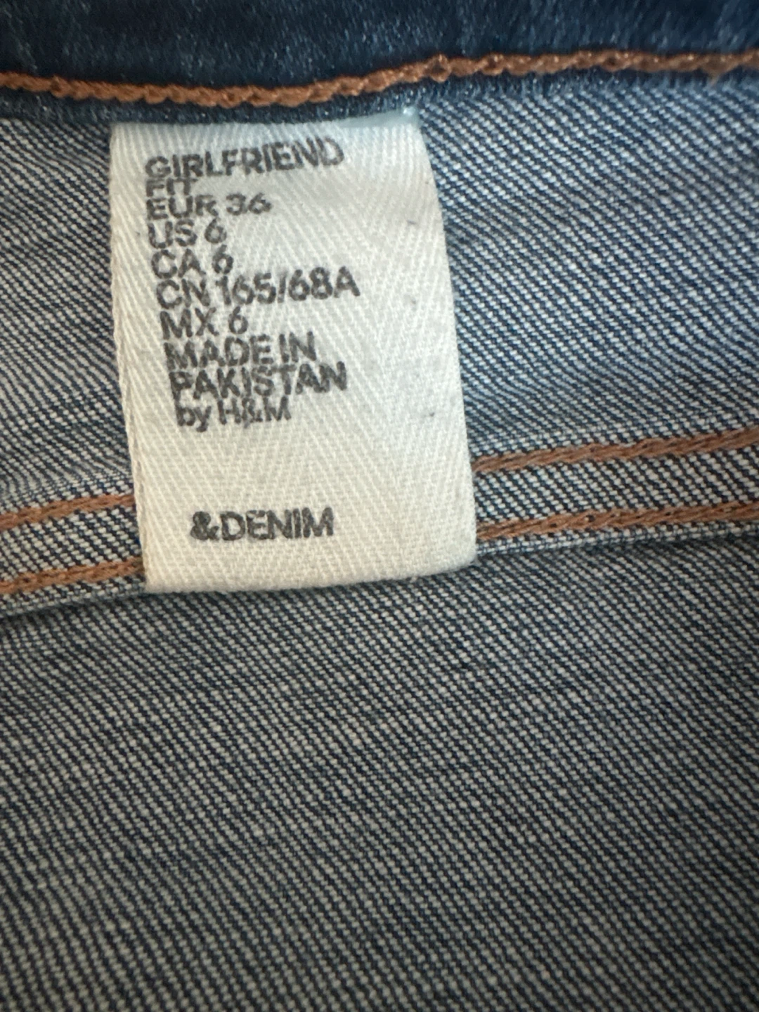 H&M Girlfriend Fit Distressed Denim Jeans - Size 6 - photo 3