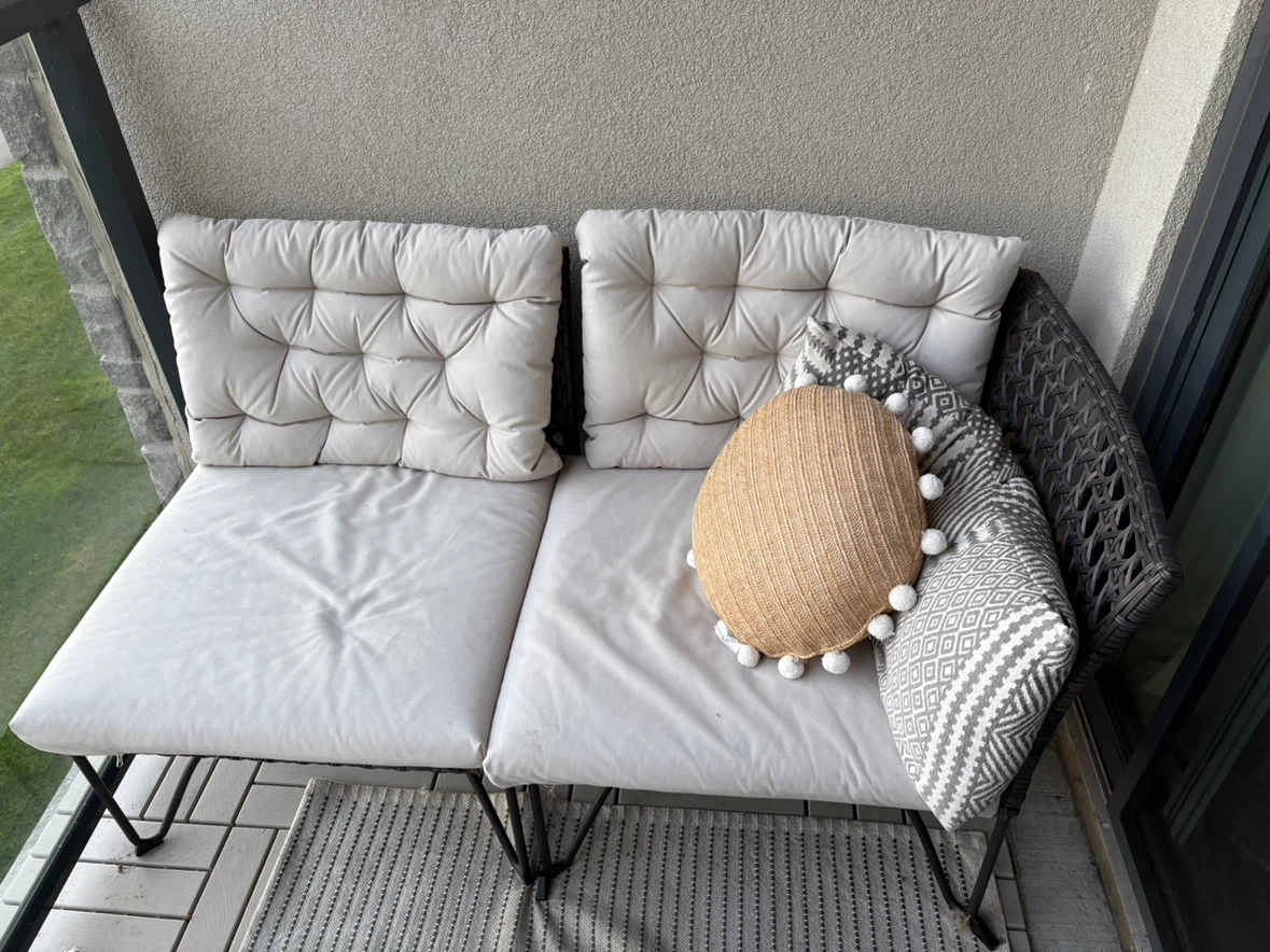 Wicker Patio Loveseat (Detachable)