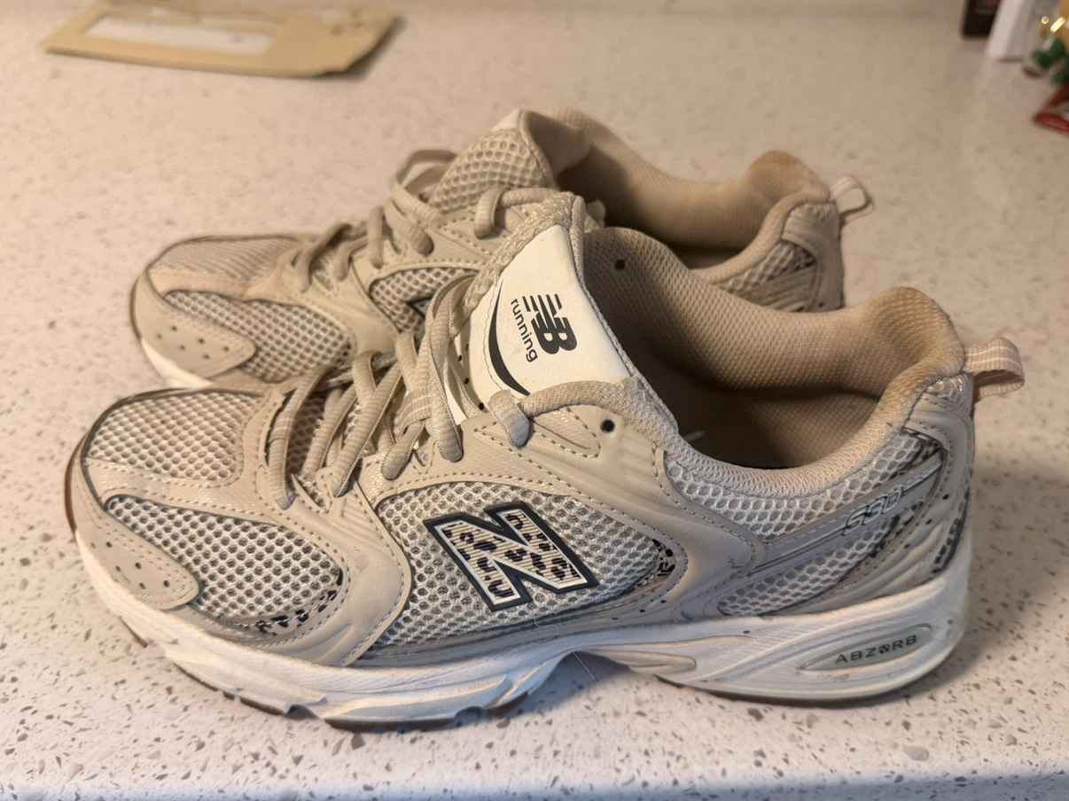 New Balance 530 Sneakers - Beige, Size 6.5 US