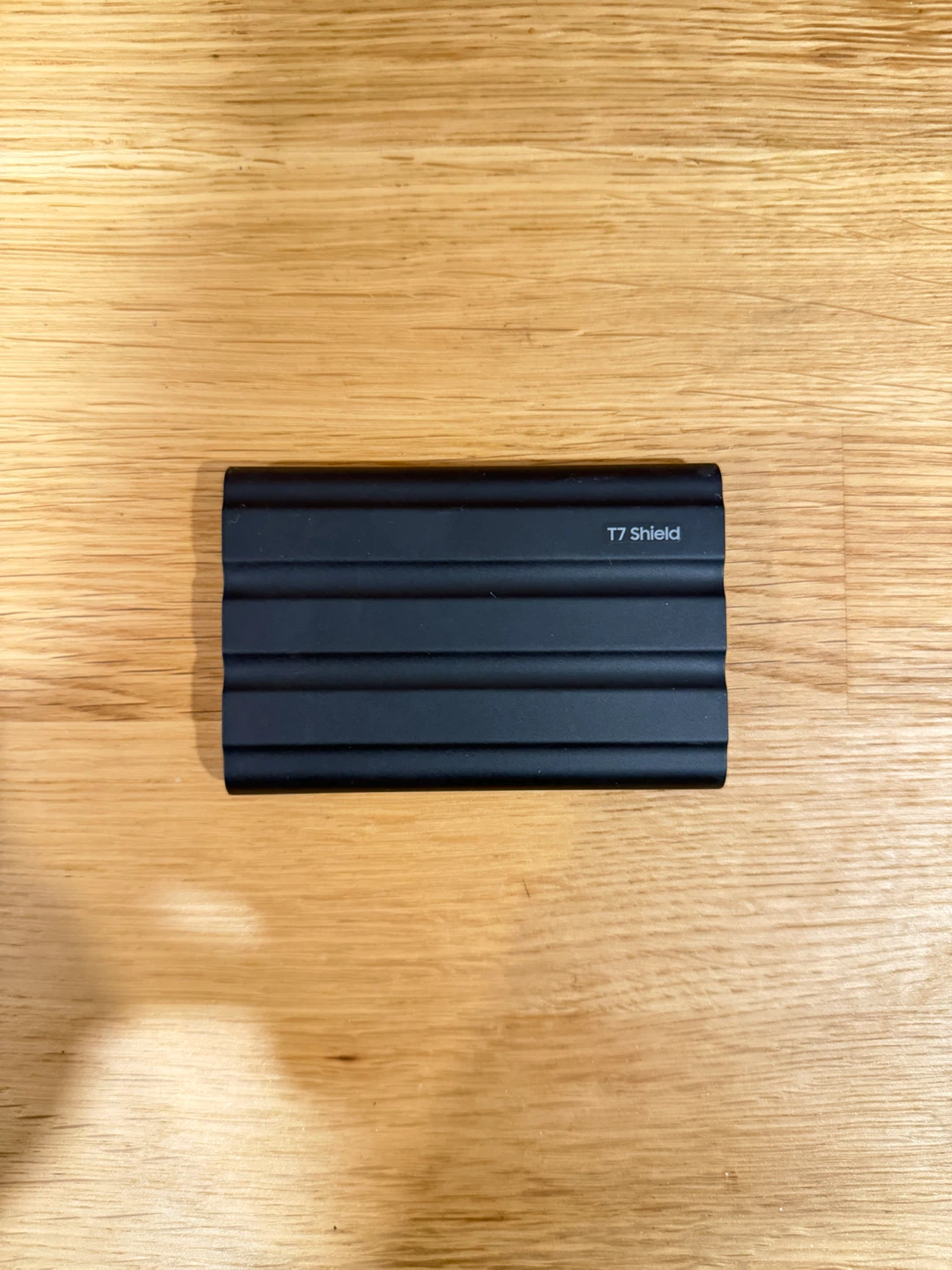 Samsung T7 Shield 4TB Portable SSD - photo 2