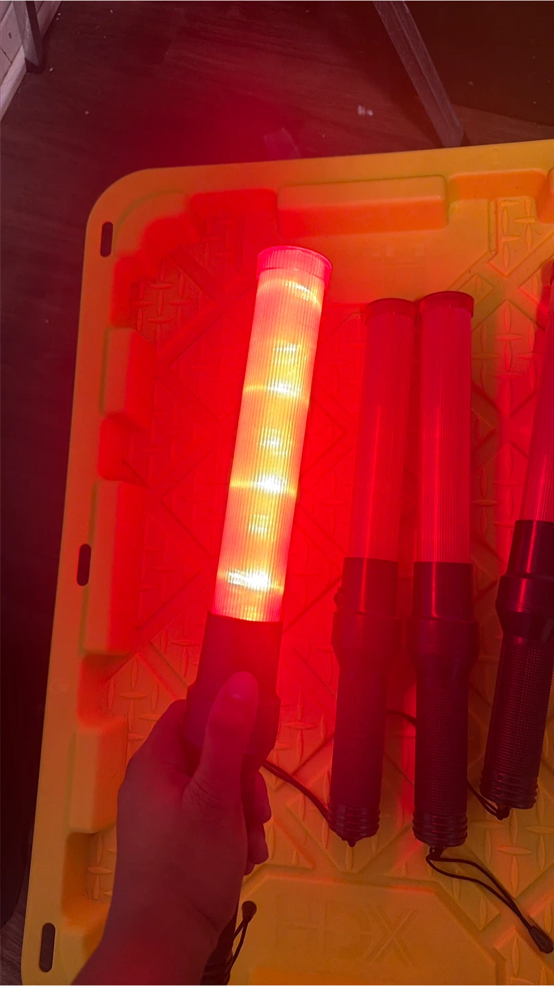 Set of 4 LED Traffic Wands - photo 3
