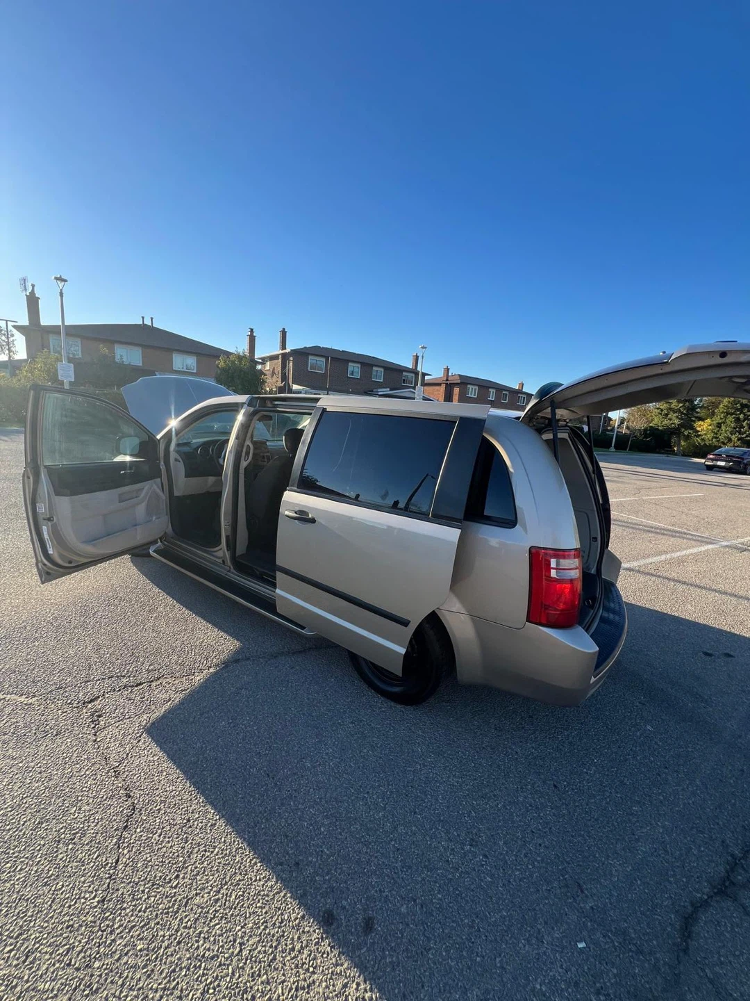 Dodge Grand Caravan - photo 4