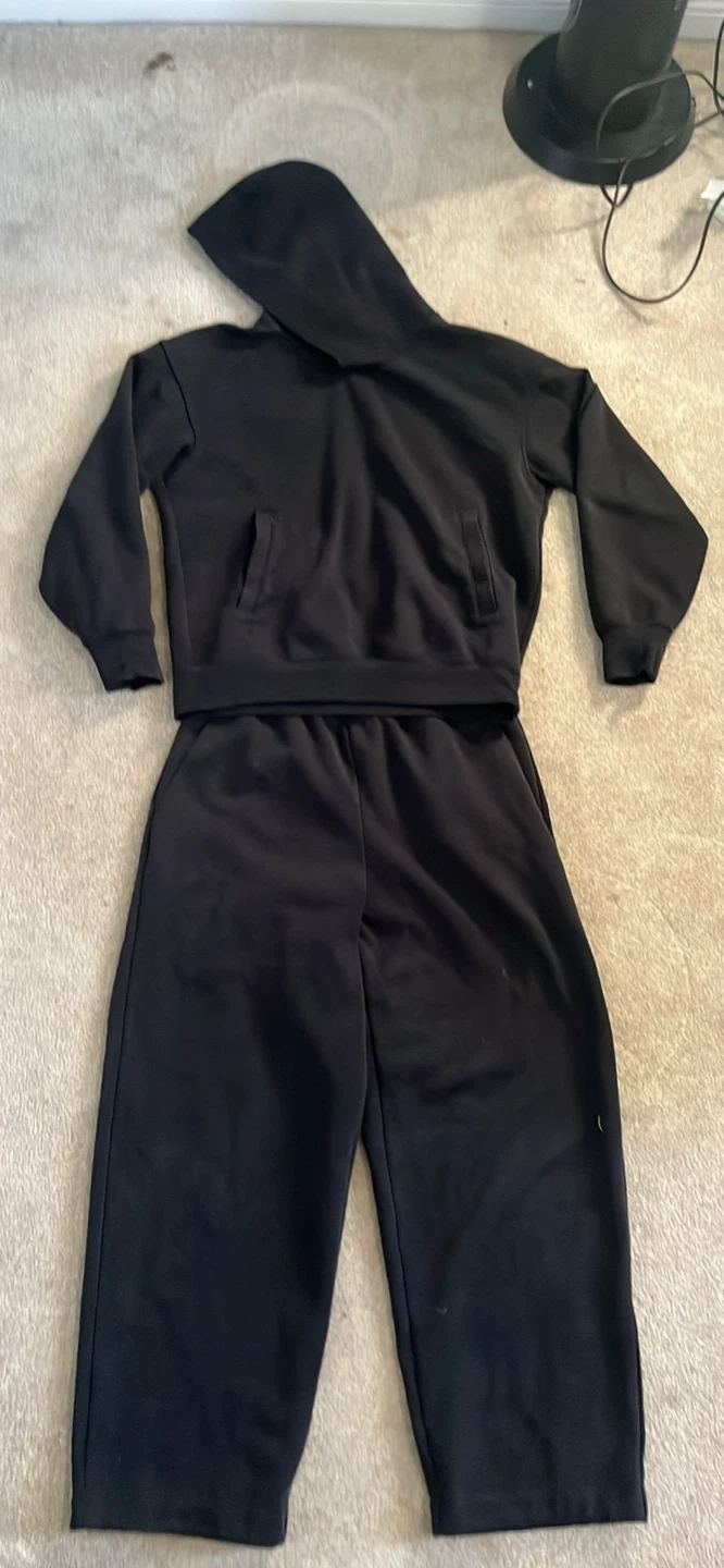 Black Uniqlo tracksuit