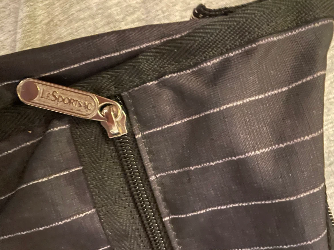 LeSportsac shoulder bag - photo 2