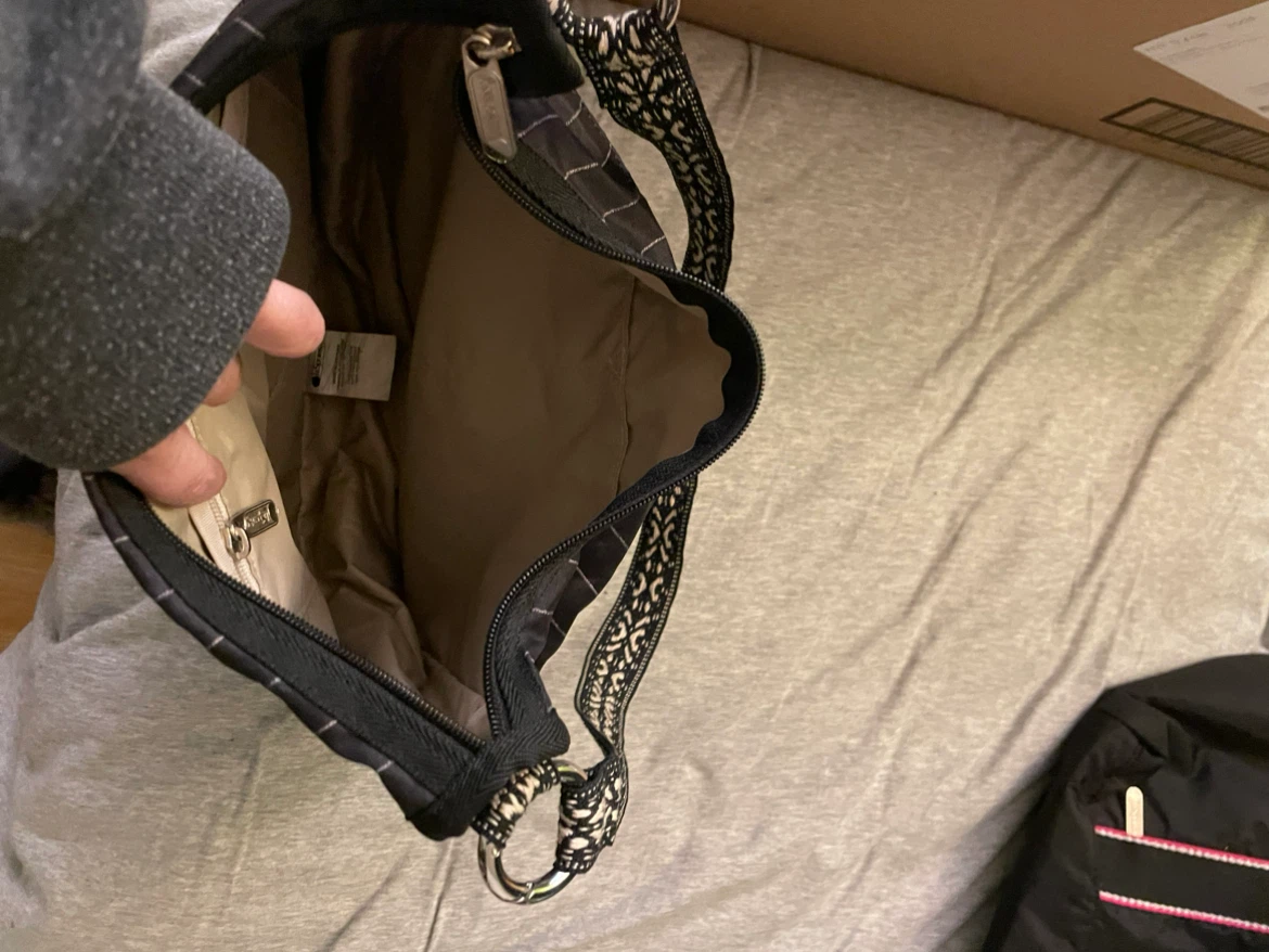 LeSportsac shoulder bag - photo 4