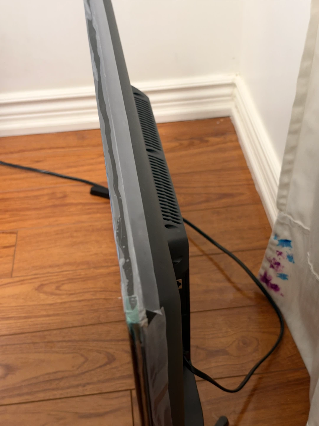 Samsung 32-inch LED TV - photo 3