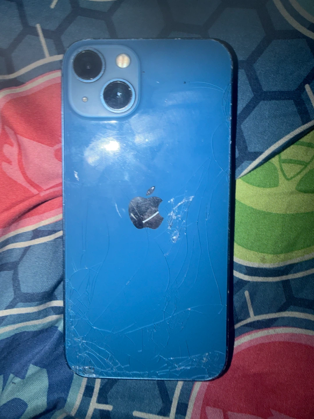 Blue iPhone 13 128GB-cracked - photo 2